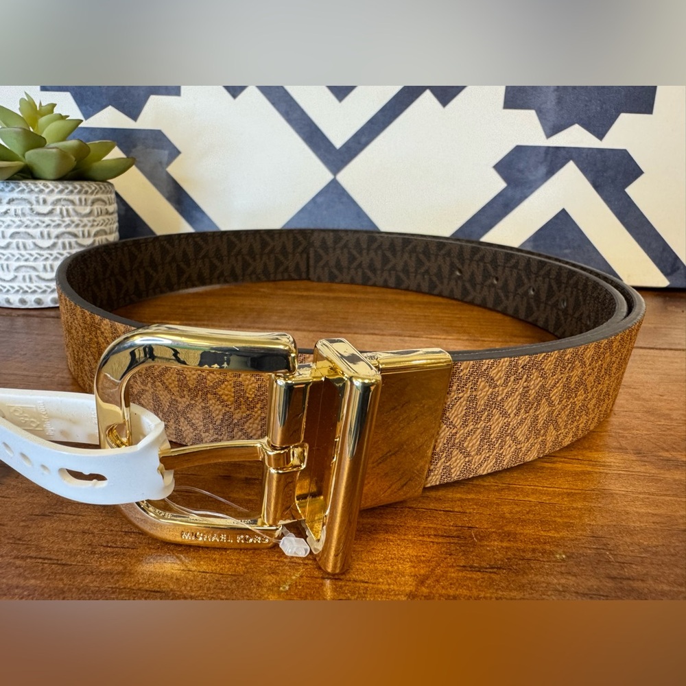 Michael Kors Signature Reversible Belt- L